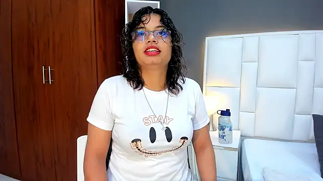 Snapshot of yeral2017 chatting on January 17, 2026, 3:04 pm yeral2017 online show from January 17, 2026, 3:04 pm