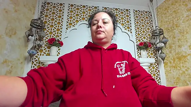 Snapshot of AleshaArabian chatting on October 10, 2025, 2:34 am AleshaArabian online show from October 10, 2025, 2:34 am