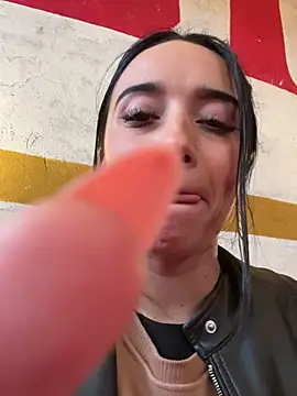 EmmyEvans1 online show from February 17, 2025, 10:49 pm