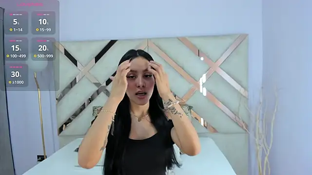 Snapshot of tati_saldarriaga chatting on November 18, 2025, 8:01 pm tati saldarriaga online show from November 18, 2025, 8:01 pm