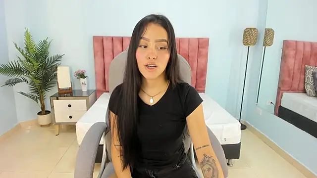 Snapshot of tati_saldarriaga chatting on February 16, 2026, 7:56 pm tati saldarriaga online show from February 16, 2026, 7:56 pm