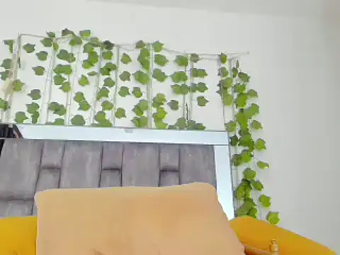 Snapshot of alyssia_ocean chatting on September 22, 2025, 12:16 am alyssia ocean online show from September 22, 2025, 12:16 am