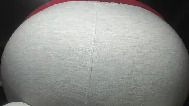 Snapshot of prettyangelsquirt chatting on October 16, 2025, 12:52 am prettyangelsquirt online show from October 16, 2025, 12:52 am