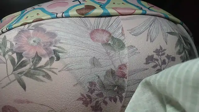 prettyangelsquirt online show from February 26, 2025, 7:53 pm