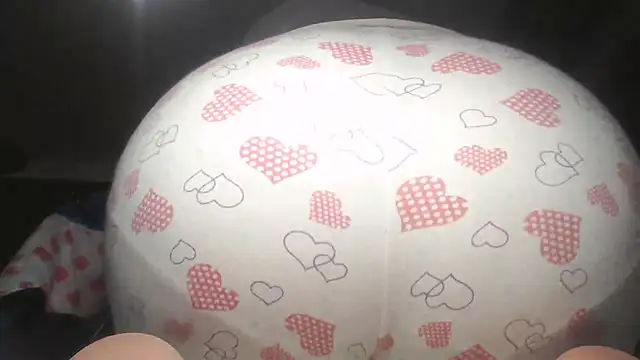 Snapshot of prettyangelsquirt chatting on September 18, 2025, 10:24 pm prettyangelsquirt online show from September 18, 2025, 10:24 pm