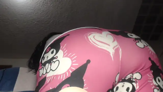 Snapshot of prettyangelsquirt chatting on October 13, 2025, 9:05 pm prettyangelsquirt online show from October 13, 2025, 9:05 pm