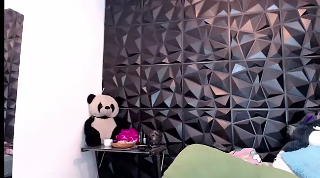 Snapshot of nik_lucas chatting on December 10, 2024, 10:58 pm nik lucas online show from December 10, 2024, 10:58 pm