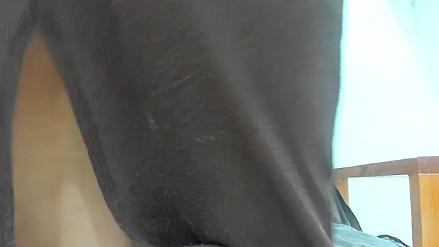 CurvyJules69 online show from January 9, 2026, 2:18 am