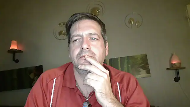 Snapshot of matrikes1 chatting on January 4, 2025, 8:48 pm matrikes1 online show from January 4, 2025, 8:48 pm