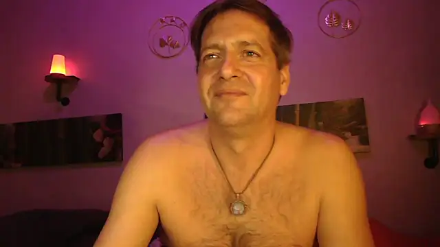 Snapshot of matrikes1 chatting on January 28, 2025, 10:23 pm matrikes1 online show from January 28, 2025, 10:23 pm