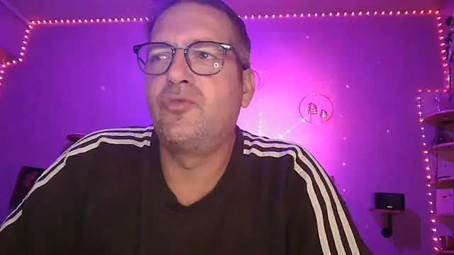 matrikes1 online show from November 7, 2025, 7:29 pm