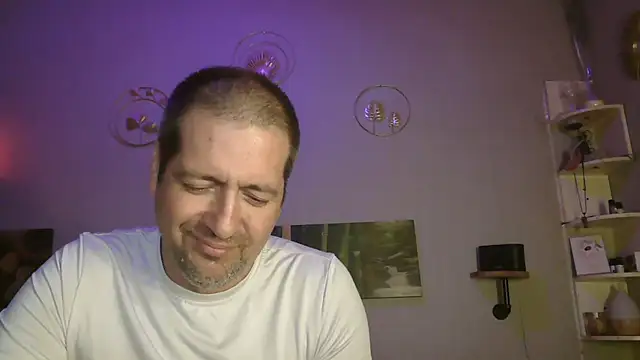 Snapshot of matrikes1 chatting on February 22, 2025, 7:25 pm matrikes1 online show from February 22, 2025, 7:25 pm