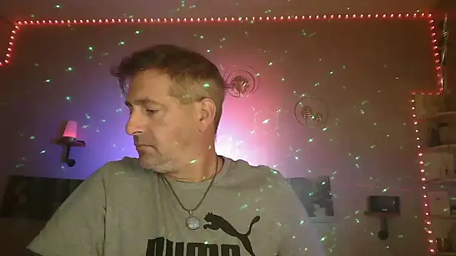 Snapshot of matrikes1 chatting on October 5, 2025, 6:20 pm matrikes1 online show from October 5, 2025, 6:20 pm