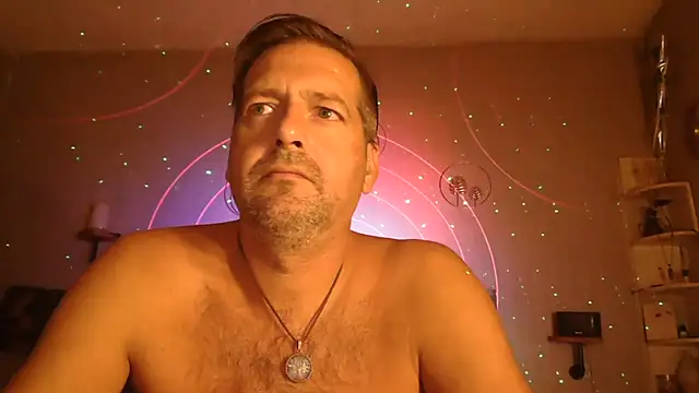 Snapshot of matrikes1 chatting on October 8, 2025, 5:24 pm matrikes1 online show from October 8, 2025, 5:24 pm