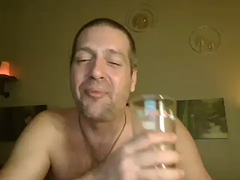 Snapshot of matrikes1 chatting on February 12, 2025, 10:26 pm matrikes1 online show from February 12, 2025, 10:26 pm