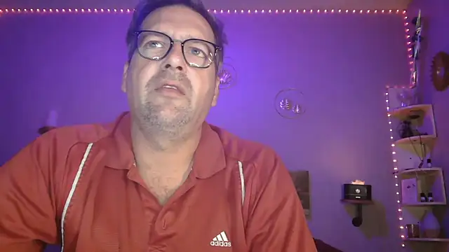 Snapshot of matrikes1 chatting on October 24, 2025, 5:01 pm matrikes1 online show from October 24, 2025, 5:01 pm