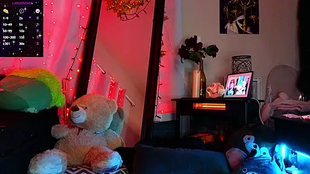 Ivey and James online show from January 18, 2025, 10:28 pm