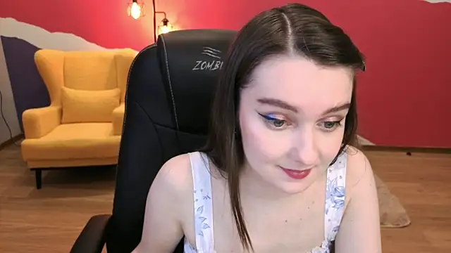 CloudGrace online show from October 19, 2025, 6:21 pm