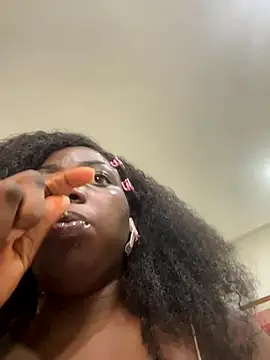 Snapshot of Sweetbootty chatting on October 24, 2025, 1:32 pm Sweetbootty online show from October 24, 2025, 1:32 pm