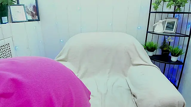 Snapshot of Erika_Lov chatting on October 25, 2025, 1:38 am Erika Lov online show from October 25, 2025, 1:38 am