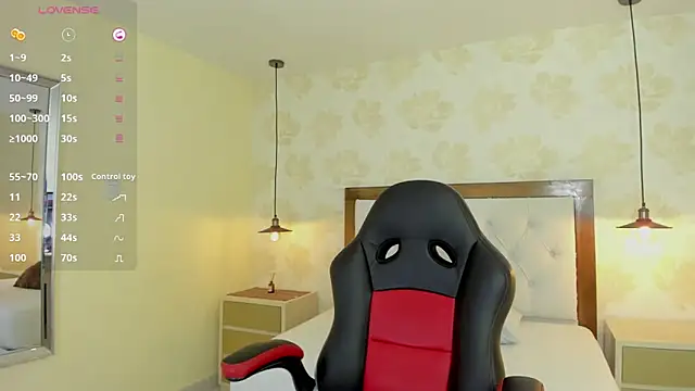 Snapshot of clarisKlein chatting on October 18, 2025, 4:03 am clarisKlein online show from October 18, 2025, 4:03 am