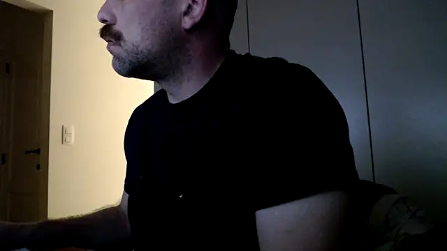 Snapshot of mrbigballs chatting on May 23, 2026, 9:36 pm mrbigballs online show from May 23, 2026, 9:36 pm
