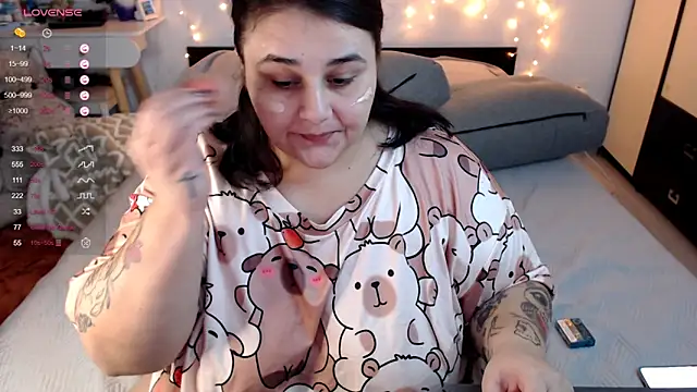 Snapshot of naughtykiss chatting on October 8, 2025, 6:26 am naughtykiss online show from October 8, 2025, 6:26 am