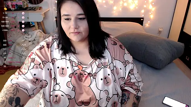 Snapshot of naughtykiss chatting on September 27, 2025, 4:18 am naughtykiss online show from September 27, 2025, 4:18 am