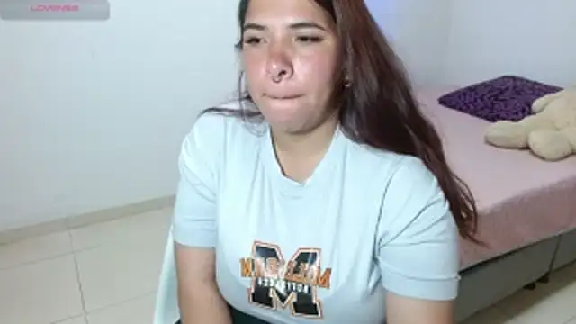 Snapshot of Karlathompson chatting on November 4, 2025, 11:30 pm Karlathompson online show from November 4, 2025, 11:30 pm