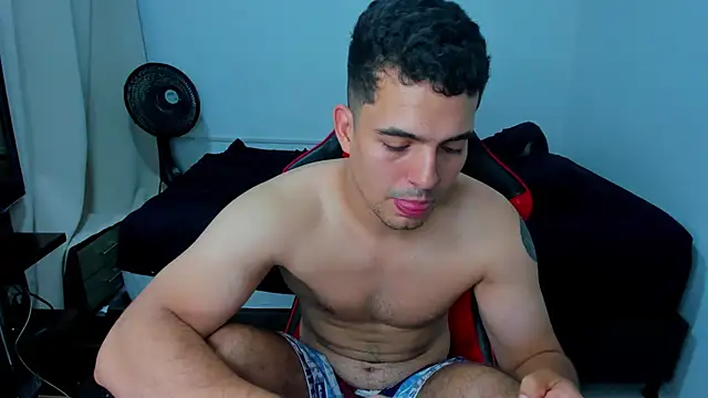 tanner hard  online show from March 3, 2025, 2:44 am