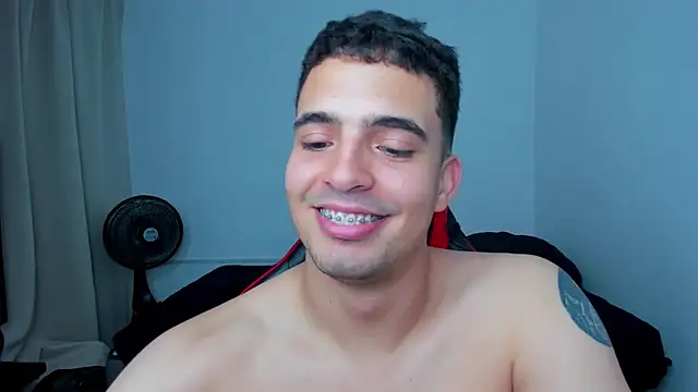 tanner hard  online show from March 2, 2025, 1:04 am