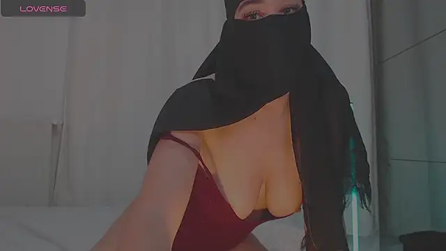 Snapshot of sweet_diazzz chatting on September 17, 2025, 7:49 pm sweet diazzz online show from September 17, 2025, 7:49 pm