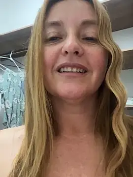 moniquerainx online show from February 27, 2025, 2:14 am