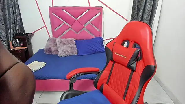 Snapshot of stNatashaBrunette chatting on October 15, 2025, 5:06 am stNatashaBrunette online show from October 15, 2025, 5:06 am