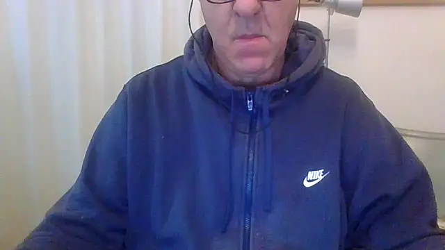 Snapshot of ANONIMO7735 chatting on January 18, 2026, 6:06 am ANONIMO7735 online show from January 18, 2026, 6:06 am