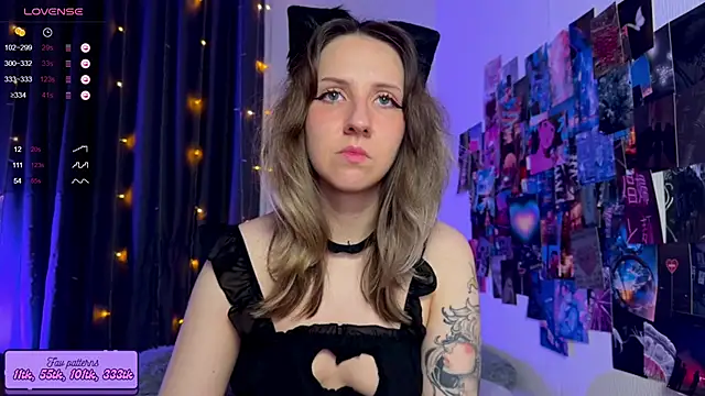 Snapshot of HotaruTomo chatting on October 14, 2025, 6:58 am HotaruTomo online show from October 14, 2025, 6:58 am