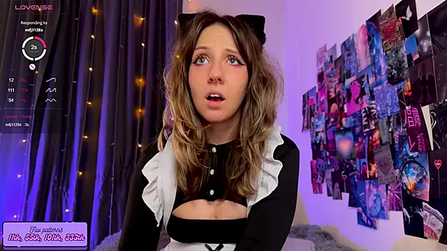 Snapshot of HotaruTomo chatting on October 12, 2025, 6:15 am HotaruTomo online show from October 12, 2025, 6:15 am