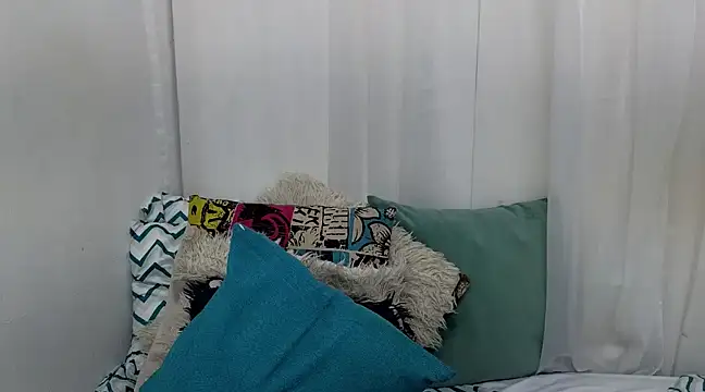 ninaa fox online show from February 5, 2025, 7:53 pm