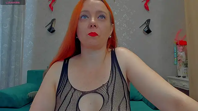 emilianna666 online show from September 11, 2025, 8:36 am