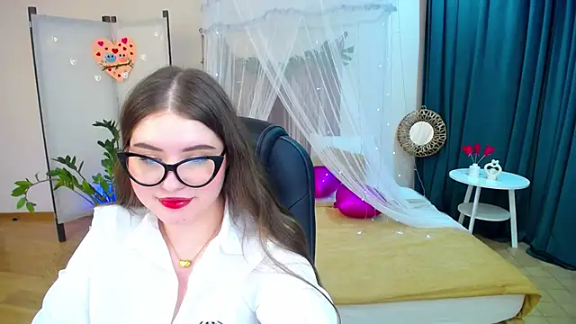 NicoleFoxery online show from February 18, 2025, 12:37 am