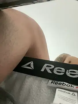 Prettyboiflaco online show from February 28, 2025, 8:53 am