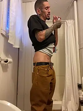 Prettyboiflaco online show from March 18, 2025, 1:02 am