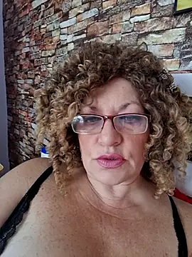 Snapshot of Hot_Azaleea chatting on November 1, 2025, 6:51 am Hot Azaleea online show from November 1, 2025, 6:51 am