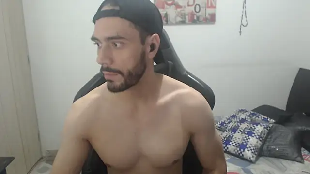 Snapshot of samuelgarcia_ chatting on October 27, 2025, 7:31 am samuelgarcia online show from October 27, 2025, 7:31 am