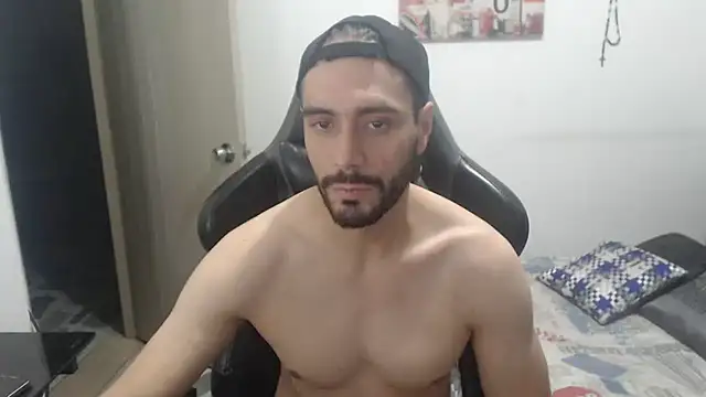 Snapshot of samuelgarcia_ chatting on October 25, 2025, 8:57 am samuelgarcia online show from October 25, 2025, 8:57 am