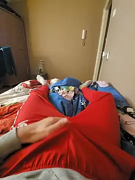 Snapshot of MlodyDres chatting on October 1, 2025, 5:28 pm MlodyDres online show from October 1, 2025, 5:28 pm