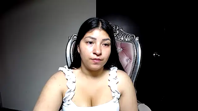 holly20a online show from February 24, 2025, 9:53 am