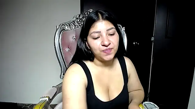 holly20a online show from February 11, 2025, 9:20 am