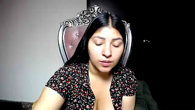 holly20a online show from February 13, 2025, 12:32 pm