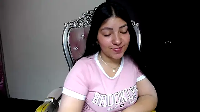 holly20a online show from March 21, 2025, 10:06 am